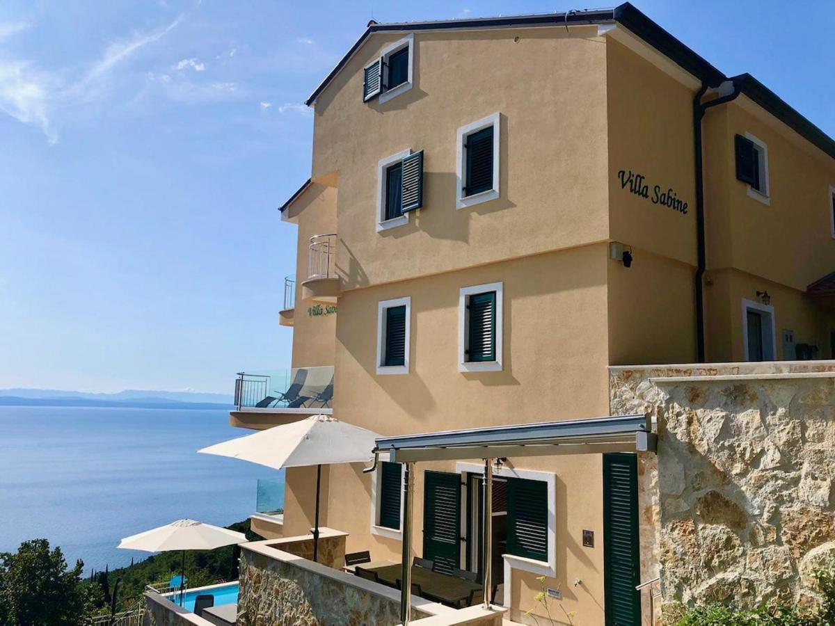 Villa Sabine Apartment Losinj Medveja Exterior photo