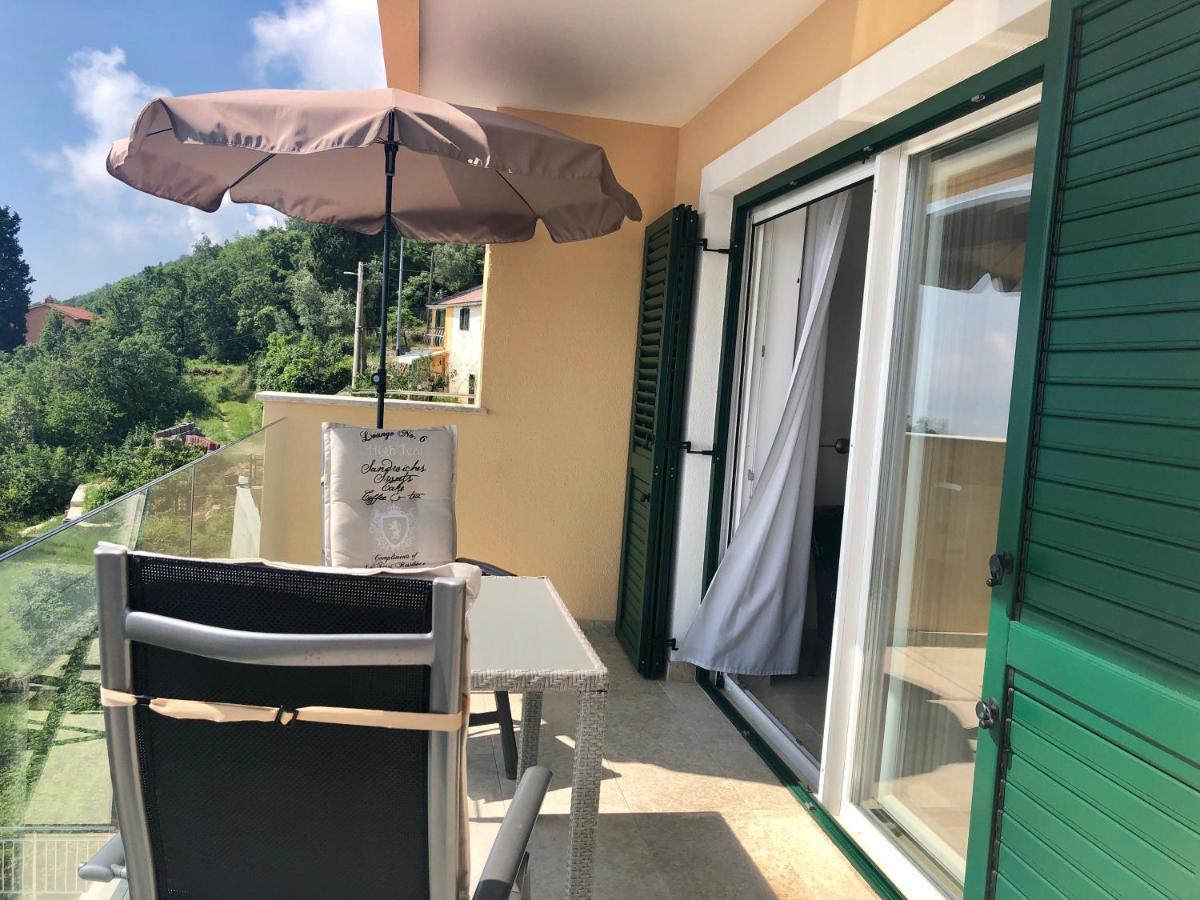 Villa Sabine Apartment Losinj Medveja Exterior photo