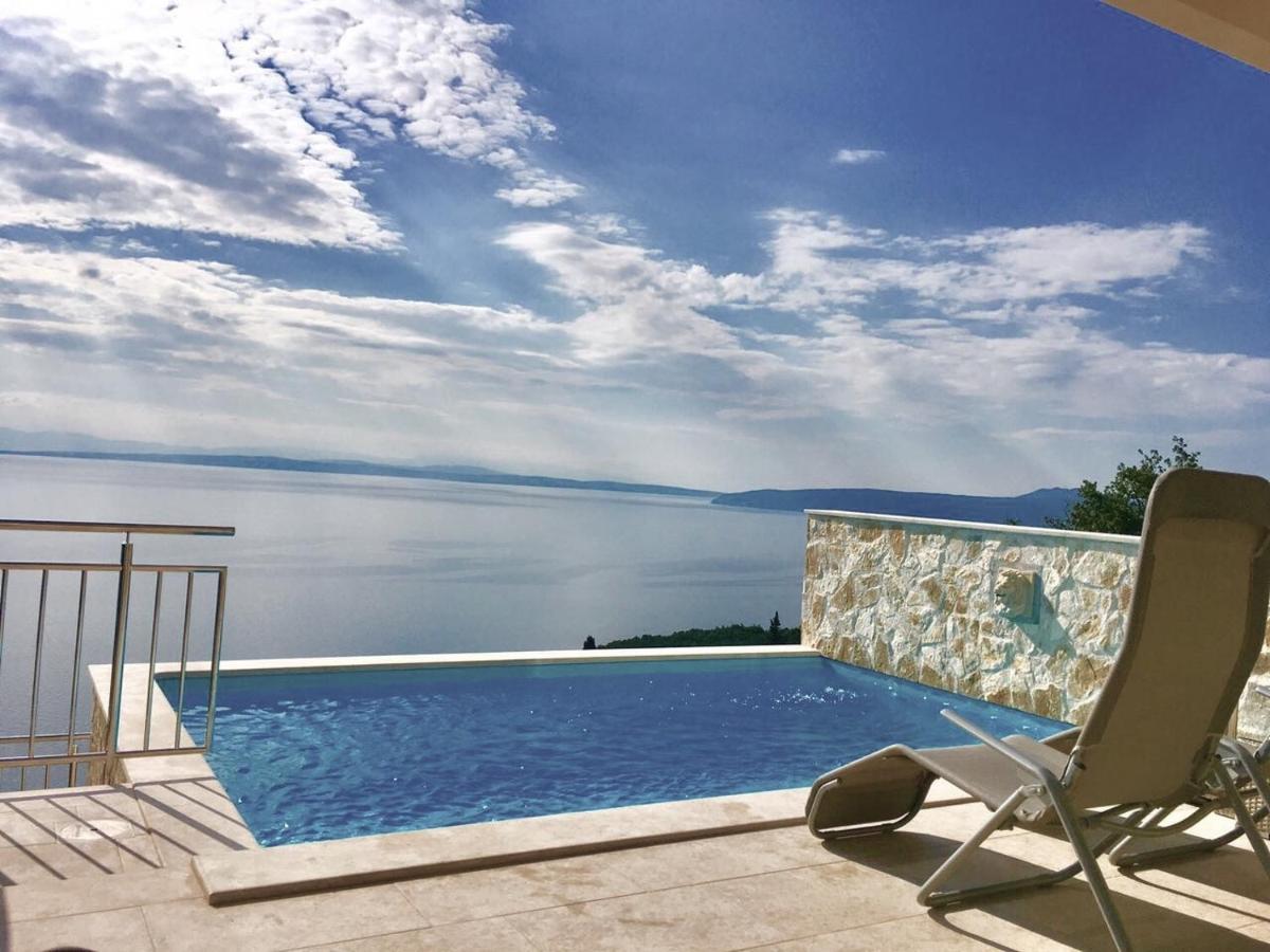 Villa Sabine Apartment Losinj Medveja Exterior photo