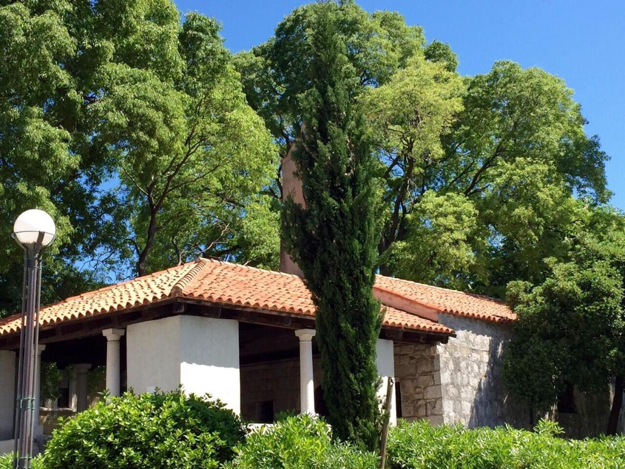 Villa Sabine Apartment Losinj Medveja Exterior photo