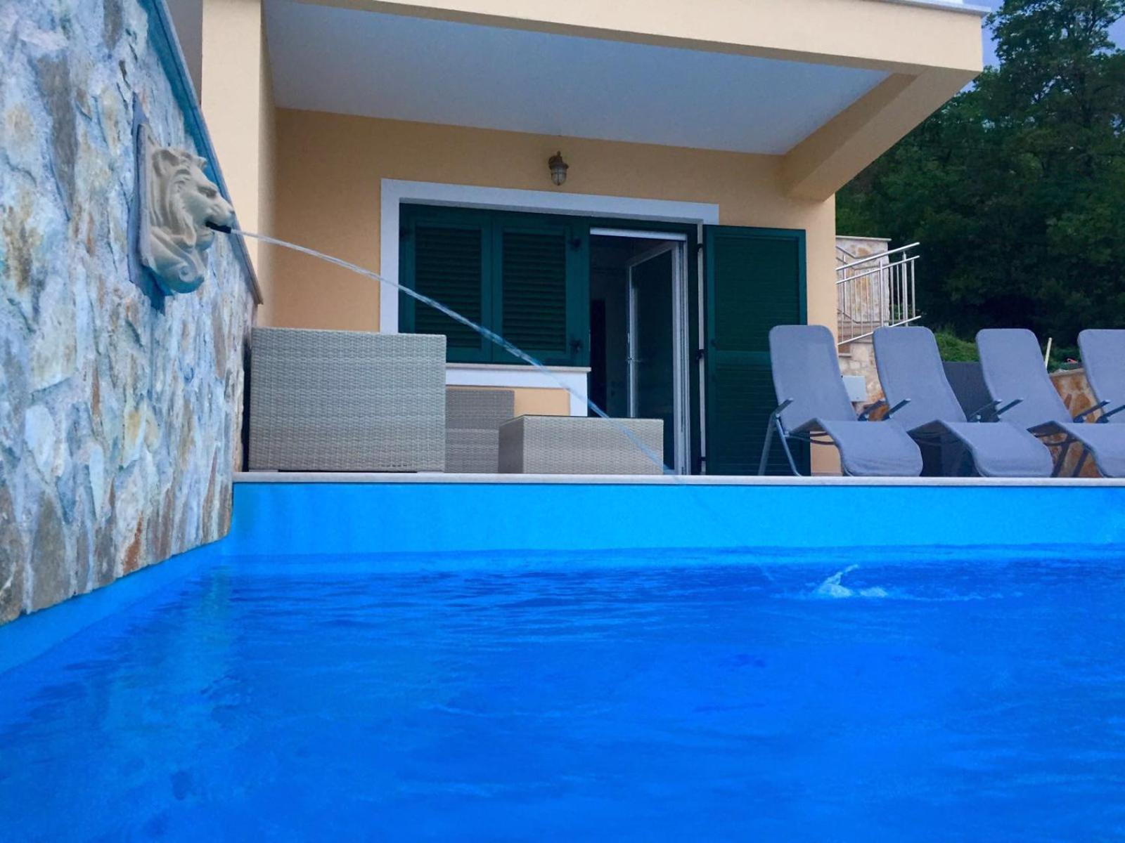 Villa Sabine Apartment Losinj Medveja Exterior photo